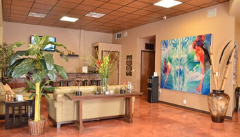 Huntington Huntington Salon Image